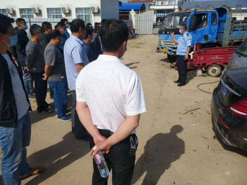 七進(jìn)宣傳丨正陽交警開展駕駛?cè)爽F(xiàn)場(chǎng)宣講，強(qiáng)化機(jī)動(dòng)車駕駛員培訓(xùn)